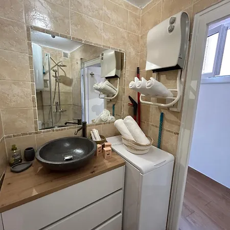 Duplex Climatise Proche Port *
